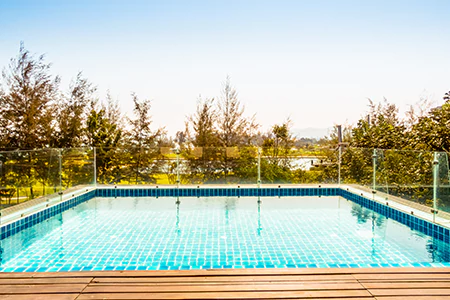 Cost of Glass Pool Fence Repair in Pensacola, FL